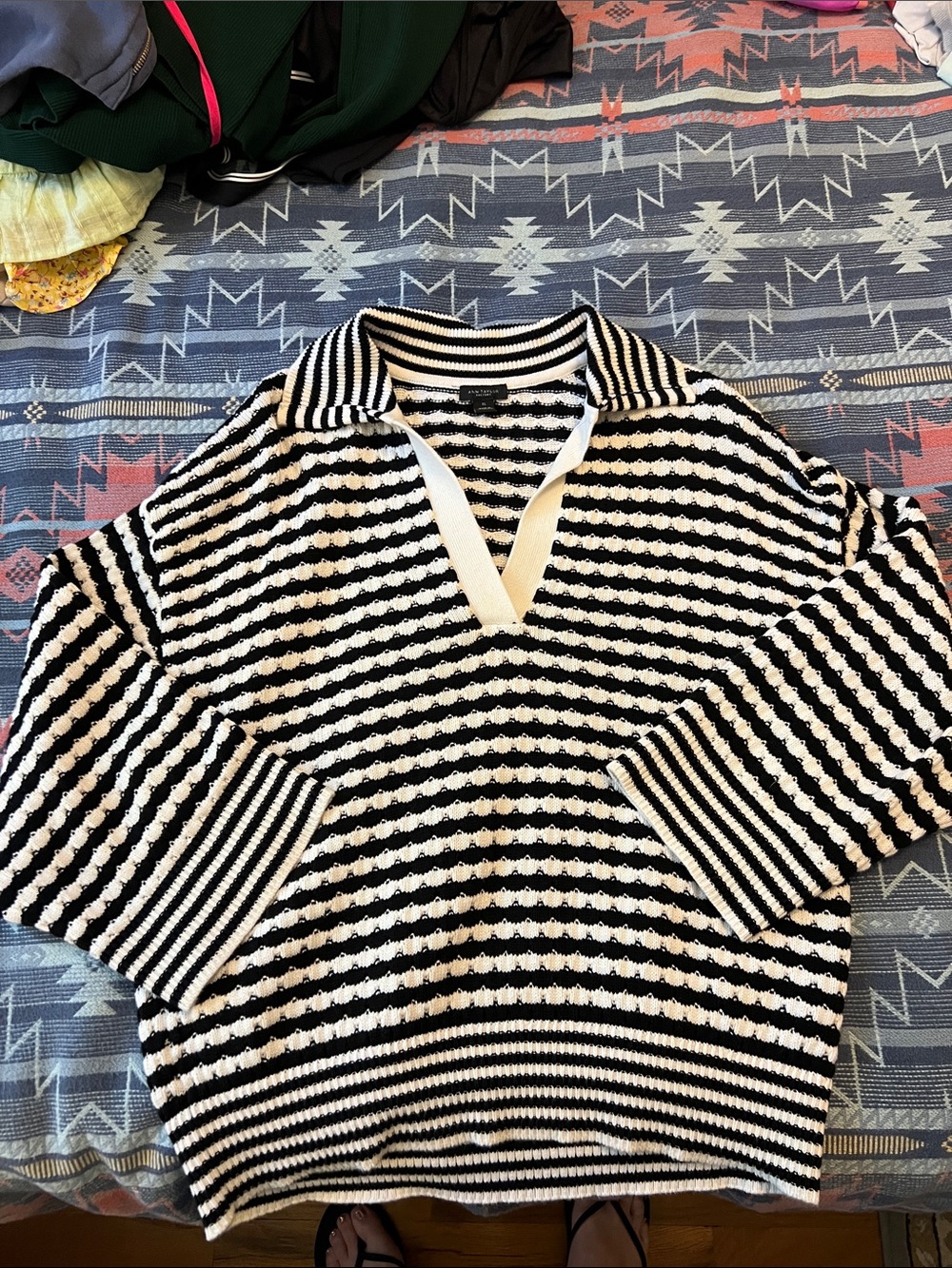 Ann Taylor Black and White Striped Knit Top size xl